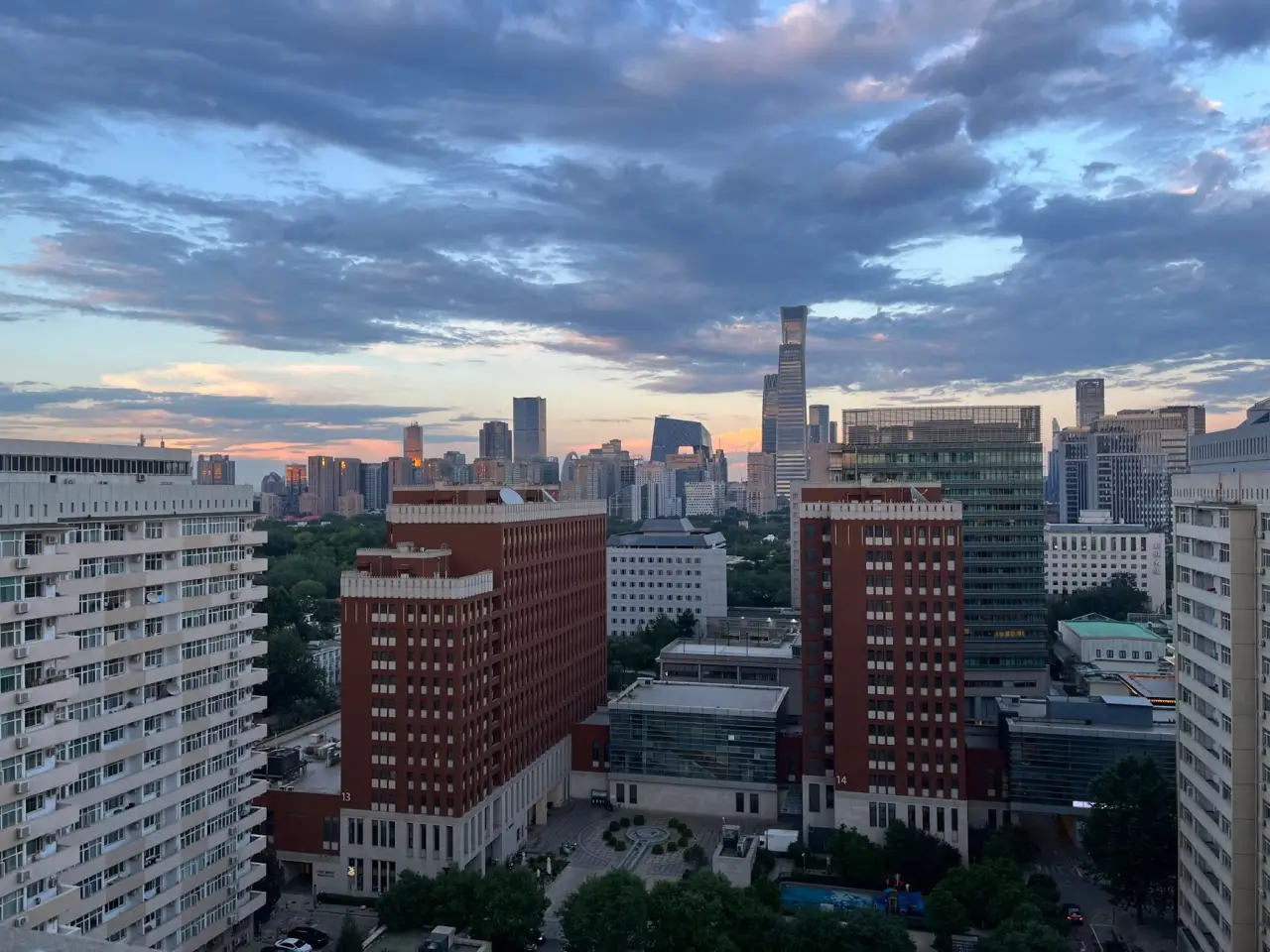 波罗的海干散货运价指数波动对航线运价报告的影响研究