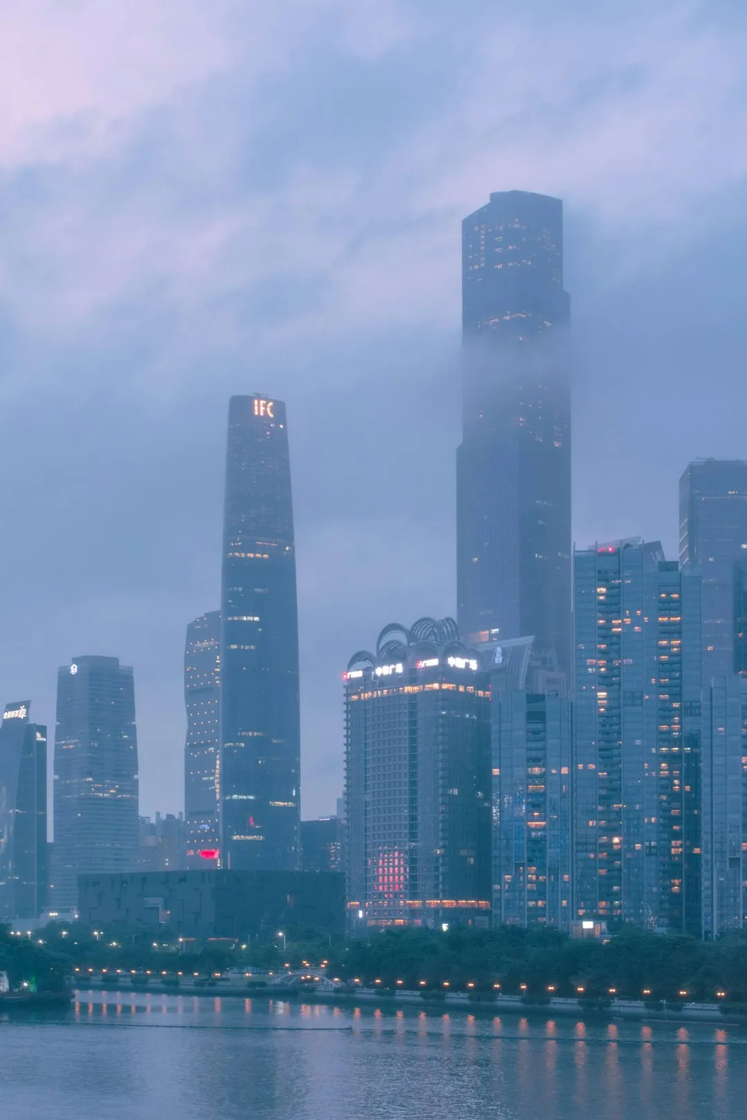 东北亚航线运价波动特征及船舶供需平衡季度研判报告